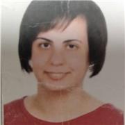 Profesora con C1 de inglés da clases a jóvenes y adultos.